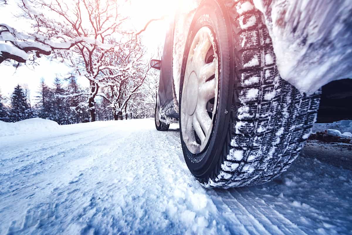 12 Essential Ways Mobile Mechanics Make Seasonal Car Care a Breeze