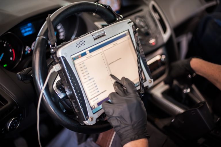 Efficient Vehicle Repair: Mobile Mechanics